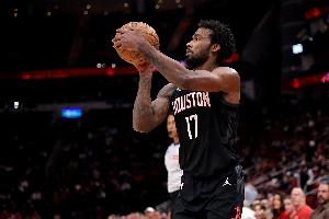 伊森三月份三分28投1中&跳投合计42投3中 近两周无三分命中 - 资讯配图