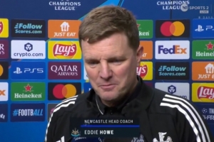 2-7惨败！埃迪·豪：第1球两人滑倒第2球定位球没防好…真太难了 - 资讯配图