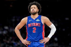 解说:坎宁安患有气胸 这是需要静养的 赛季末了永远是健康第一 - 资讯配图