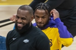 NBA扩军模拟选秀:詹姆斯父子赌城重聚!锡安&克莱加盟西雅图 - 资讯配图