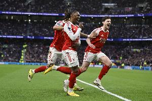 欧冠轰超级世界波！TA：阿森纳接下来也需要埃泽这样出色的表现 - 资讯配图