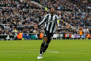 欧冠淘汰赛阶段，伊兰加成第3位在诺坎普梅开二度的客队球员 - 资讯配图