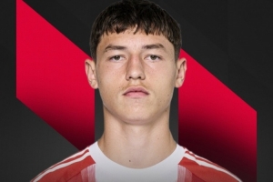 帕维奇是首位出战欧冠比赛的10后球员，赛事历史第三年轻出场球员 - 资讯配图