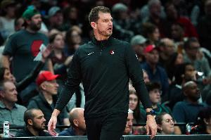 只剩13场了 ！斯普利特：仍在评估球员状态 核心轮换还没最终确定 - 资讯配图