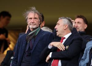 邮报：曼联新球场取得进展，希望在12-18个月内提交规划申请 - 资讯配图