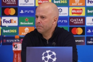 斯洛特:预期进球5.02对手才0.18很难复制 虽只进4个但整体很满意 - 资讯配图