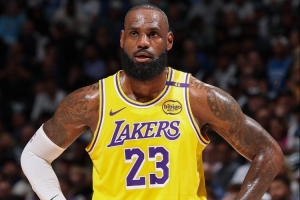 詹姆斯：赛前我一度在打哈欠感觉很累 但在比赛中我感觉相当不错 - 资讯配图