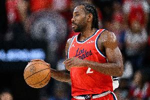 本赛季场均28.2分6.4板！小卡赛季已缺战16场 评奖额度只剩1场了 - 资讯配图