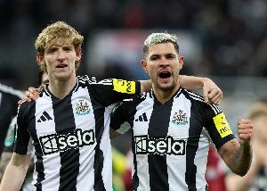 家要散了？太阳报：托纳利、吉马良斯与曼联传绯闻，枪手有意戈登 - 资讯配图