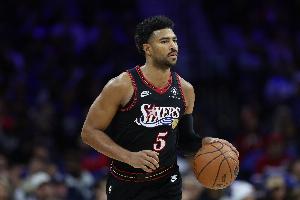 全能表现!格莱姆斯20中10拿下27分5板7助 上半场独得20分 - 资讯配图