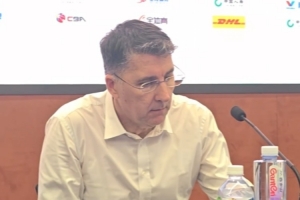 格兰：我们进攻还不错 但之前拿得出手的防守 这场做得并不好 - 资讯配图