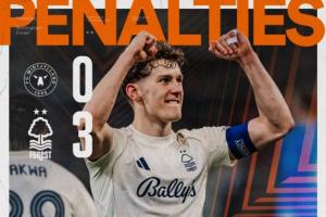 简直“速通”！点球大战对手三罚两中柱一踢飞，森林晋级欧联8强 - 资讯配图