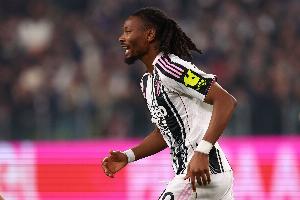 意媒：K·图拉姆周四参加了尤文的完整训练，可以出战萨索洛 - 资讯配图