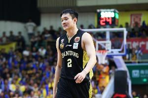 丁彦雨航：24岁拿到MVP第一次燃起闯NBA的想法 蝉联MVP后更加坚定 - 资讯配图