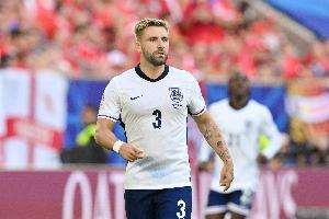 BBC：卢克·肖无缘英格兰队名单，霍尔有望回归 - 资讯配图