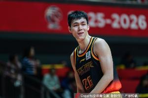 媒体人：庞峥麟和徐杰身高打法相似 徐杰组织好&庞峥麟攻击力更强 - 资讯配图