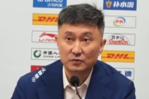 杜锋:赢一场球后又没有防守 整场比赛都没能量 一味地在外线投篮 - 资讯配图