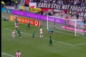 关键先生！阿贾克斯社媒纪念安东尼四年前绝杀费耶诺德 - 资讯配图