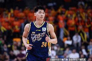 效率不高！崔永熙替补13分钟9投仅3中拿到9分4板 三分5中1 - 资讯配图