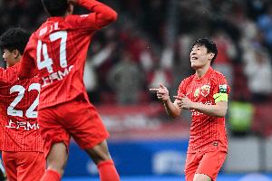 海港近八场在周五进行的中超联赛都获胜，追平这一天最长连胜纪录 - 资讯配图