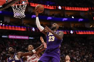 帕里什:詹姆斯非常注重身体保养 他在这方面和我如出一辙 - 资讯配图