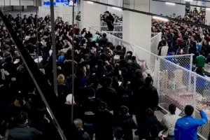 大连北看台晒球迷赛前热身视频：足球城的名字永不可替代 - 资讯配图