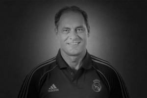 皇马官网悼念离世的前门将教练：向其挚爱亲友致以慰问与哀思 - 资讯配图