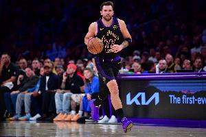 东契奇单场至少60分+5板+5断+5三分 NBA历史第二人！比肩火箭登 - 资讯配图