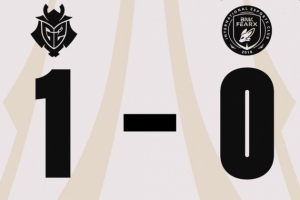 难道说？Hans Sama艾希放神箭 BB奎桑提贴脸强杀双C G2赢首局 - 资讯配图