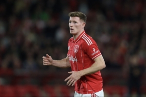 8000万欧元!法尔克:安德森对拜仁来说太贵了,而且中场并不缺人 - 资讯配图