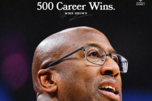 胜率六成!尼克斯主帅迈克·布朗斩获教练生涯第500场胜利 - 资讯配图