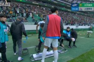 申花被动调整!米内罗拉伤,被谢鹏飞换下 - 资讯配图