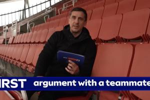 内维尔：小时候恨利物浦因为他们赢了一切 离开瓦伦再没想过执教 - 资讯配图