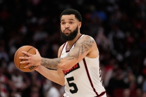 范弗里特:我坚信复出时会比以前更强 我会证明给你们看的 - 资讯配图