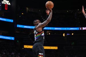 小哈达威单赛季5次替补命中7+三分 平三人纪录&两人当选最佳第6人 - 资讯配图