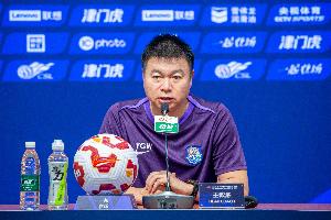 于根伟：踩场后调整了比赛方式，场地条件让我们不得不打得更直接 - 资讯配图