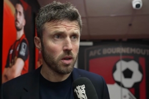 卡里克:在少打一人情况下我们仍控制了比赛,这是一个积极的亮点 - 资讯配图