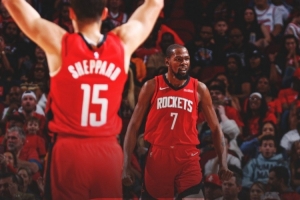 新老组合！火箭发布赢球海报：封面人物是杜兰特和谢泼德 - 资讯配图