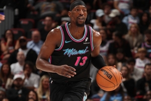 麦迪：阿德巴约拿83分没啥问题 我若有机会也想创造历史 - 资讯配图