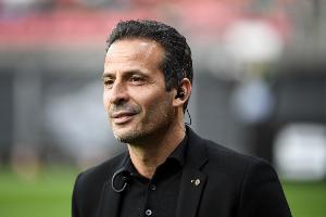 久利：当初为巴萨踢球拿冠军简直梦想成真 最难忘欧冠击败阿森纳 - 资讯配图