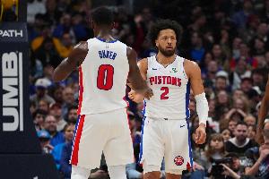 美媒:坎宁安受伤或增加杜伦进最佳阵机会 使其解锁5年2.88亿顶薪 - 资讯配图