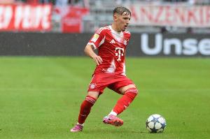 图片报：拜仁会为青训首秀球员举办白香肠庆典，或者在学院挂球衣 - 资讯配图