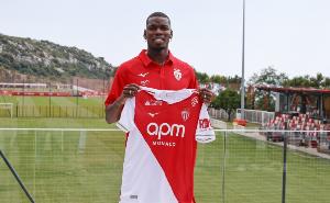 队报：博格巴恢复参加摩纳哥的合练，此前因伤缺席近4个月 - 资讯配图