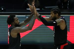 贝弗利：乔治违规用药让我很震惊 我印象里他连布洛芬都从来不吃 - 资讯配图