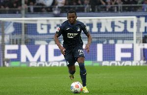 记者:拜仁、阿森纳、曼联有意霍村边锋图雷,球员标价5500万欧 - 资讯配图