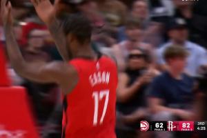 感天谢地！伊森三分领先20分 三月第二个三分！ - 资讯配图