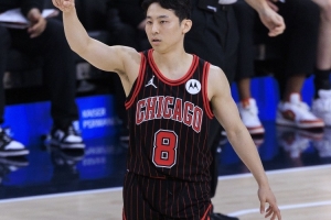 逐梦！河村勇辉本季工资35万美元 仅是他效力B联赛时的七分之一 - 资讯配图