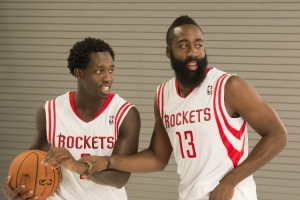 贝弗利：韦德关键球比哈登强 但历史排名主要看巅峰表现&生涯长度 - 资讯配图