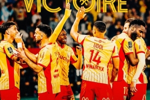 法甲第27轮朗斯5-1大胜昂热登顶积分榜,第29轮将对阵巴黎 - 资讯配图