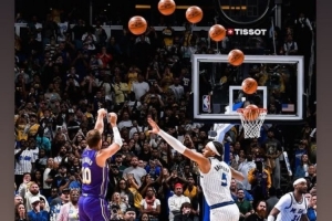 完美弧线!范德比尔特社媒转发肯纳德绝杀投篮轨迹图 - 资讯配图